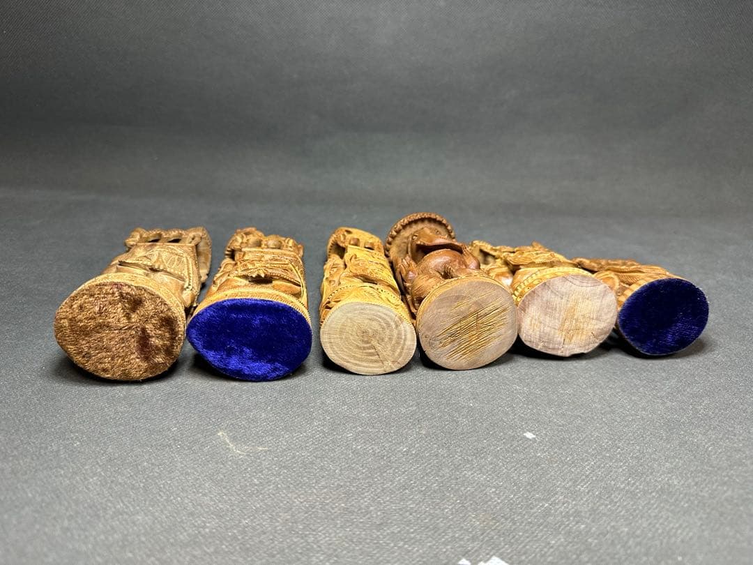 インド　白檀　木彫り　象　仏教美術　仏像 骨董 木像　木製　密教　置物