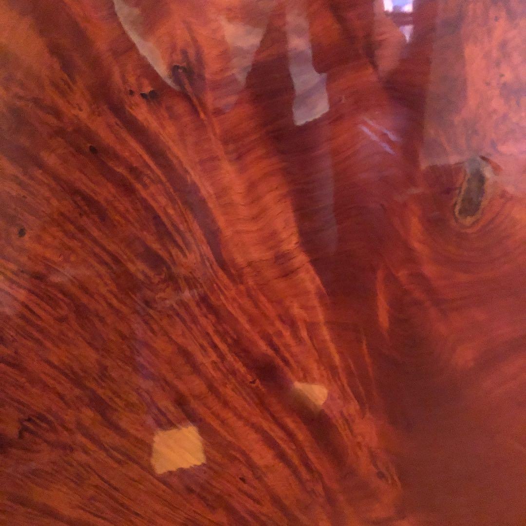 花梨のこぶ部分です。骨董品