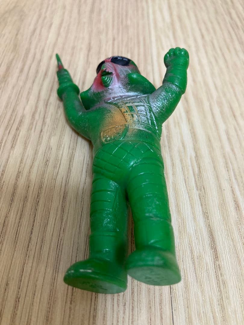 仮面ライダーV3 ナイフアルマジロ　ミニミニソフビ　ポピー　当時物