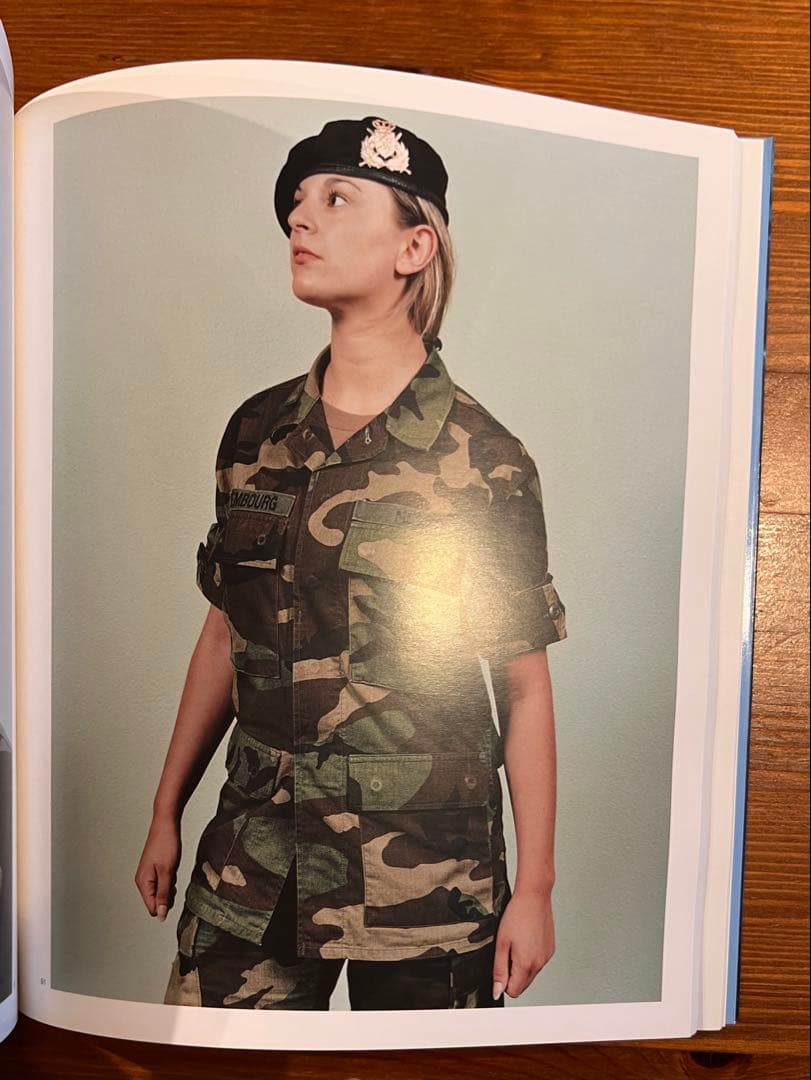 LUX シャルル フレジェ