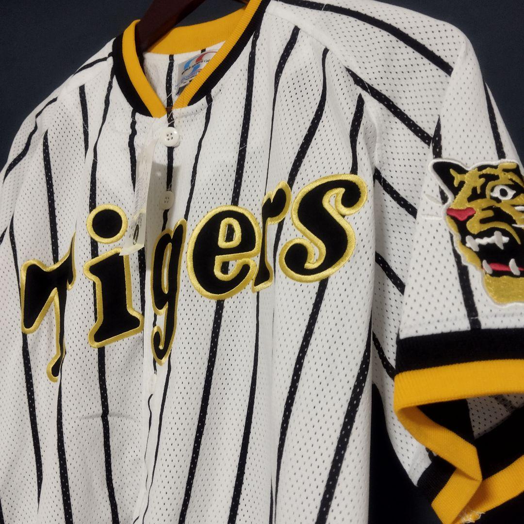 未使用　タグ付　復刻　阪神タイガース　ユニフォーム　Lサイズ 当時　刺繍　ホーム