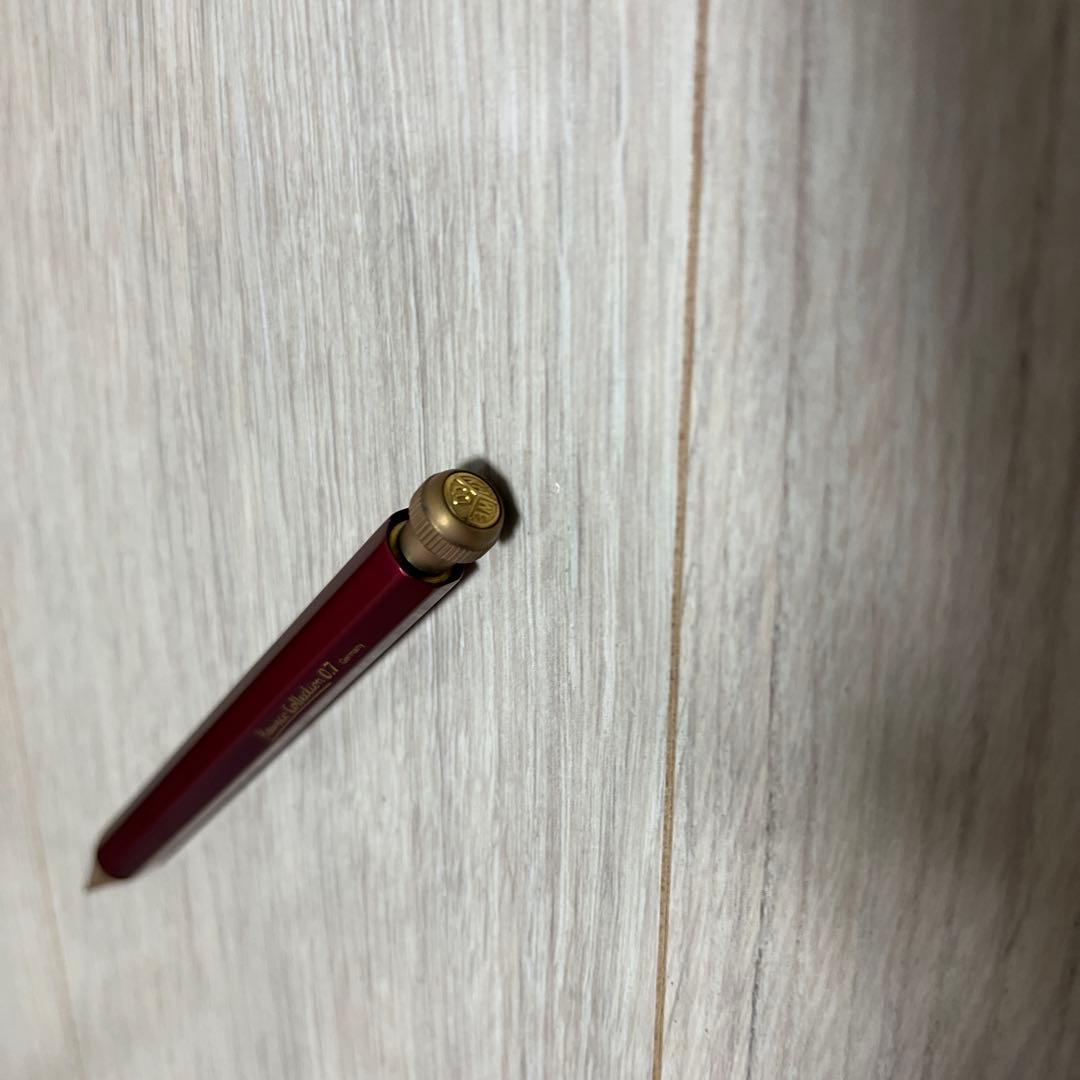 カヴェコスペシャル　レッド　シャーペン0.7ミリ