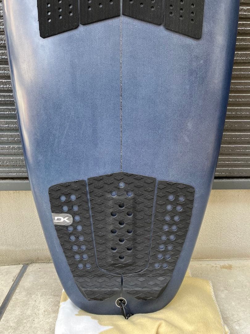 値下げ ロスト パーティプラッター5′9超浮力激早 美品 限定色 フィン付