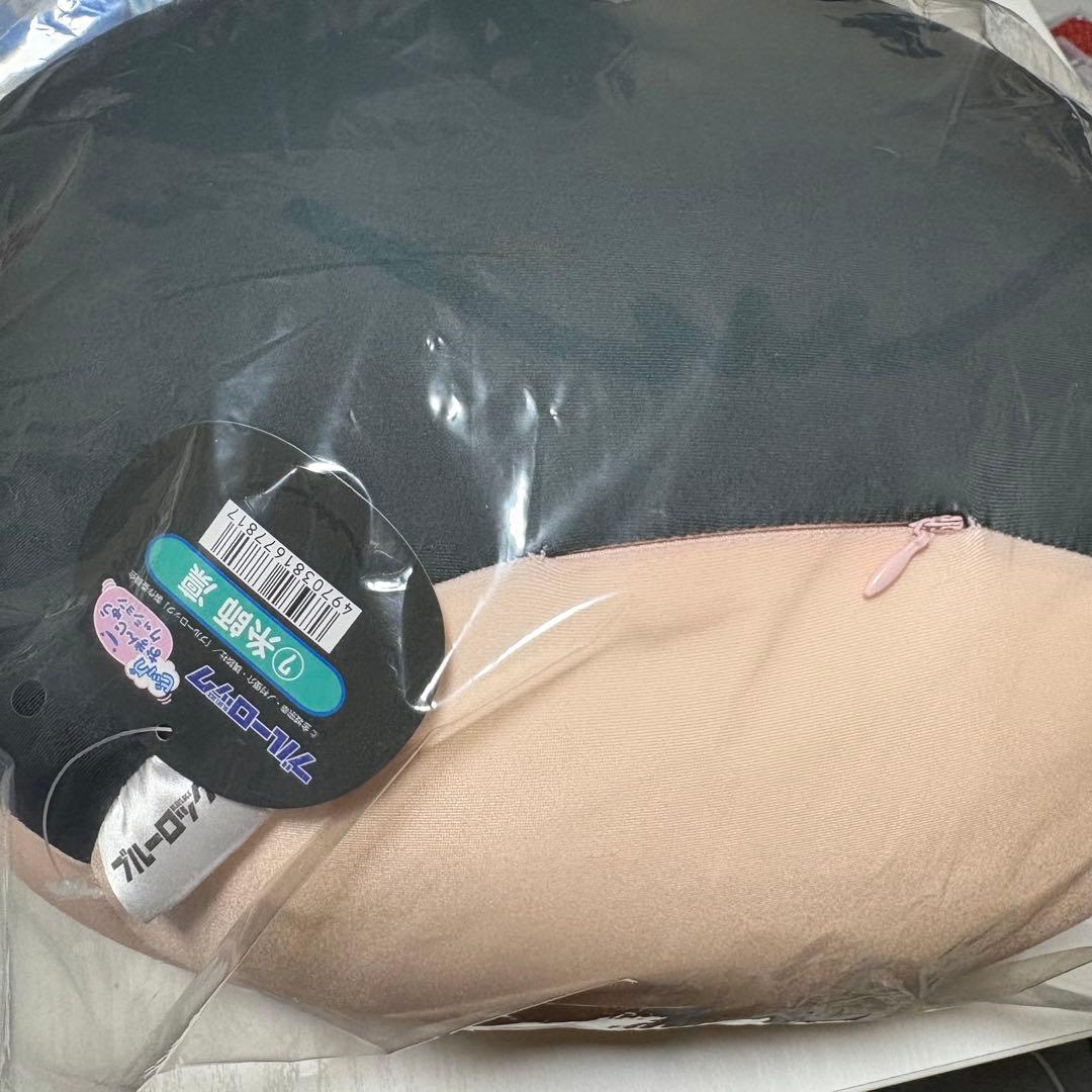 ブルーロック 糸師凛 中国限定 白兎バッグ ビッグおまんじゅうクッション