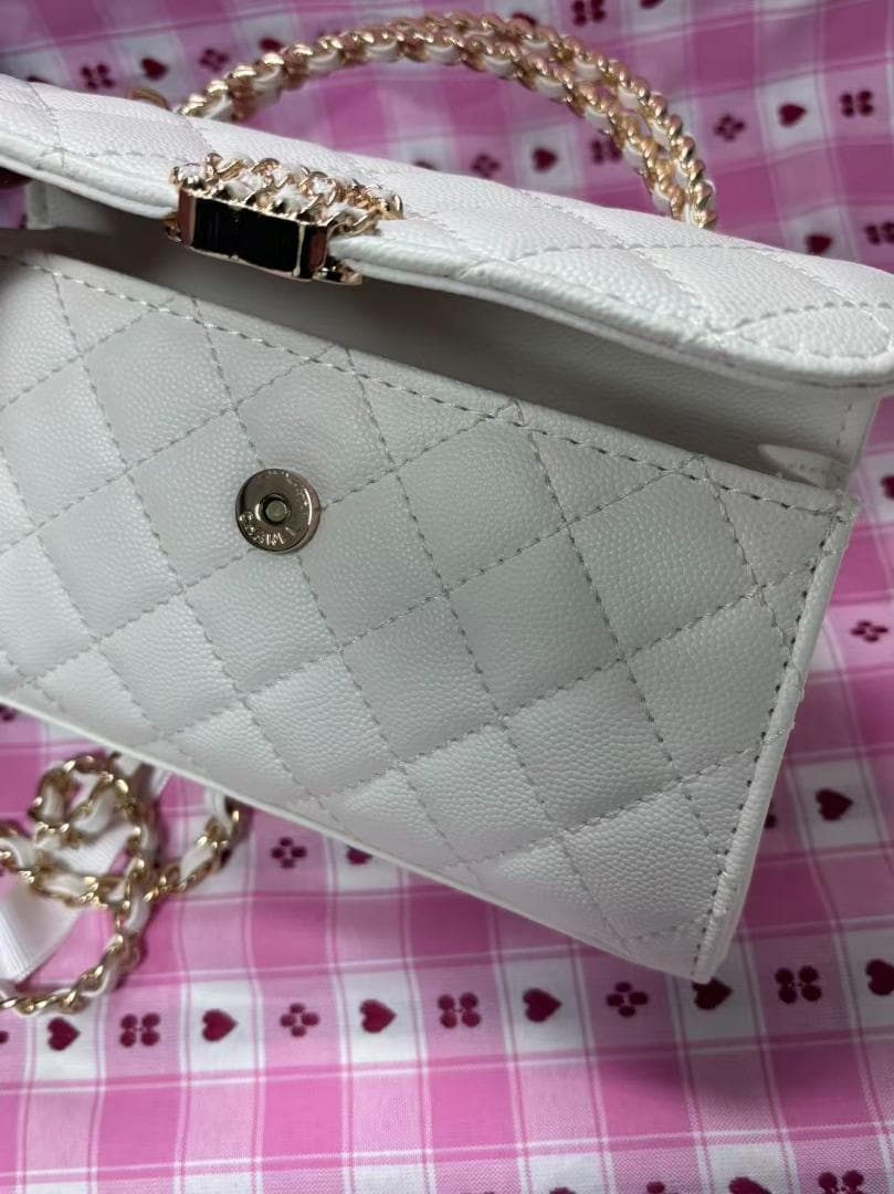 【非売品】VIP限定 ホワイトキルティングバッグ wt