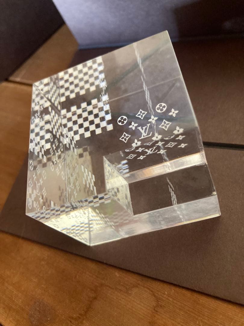 LOUIS VUITTON クリスタルオブジェ