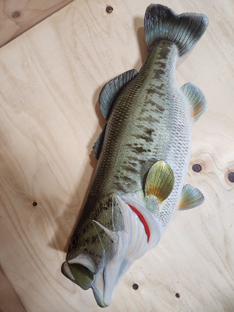 ハンドメイド　ブラックバス 釣り　フィギュア　レプリカ　模型　置物