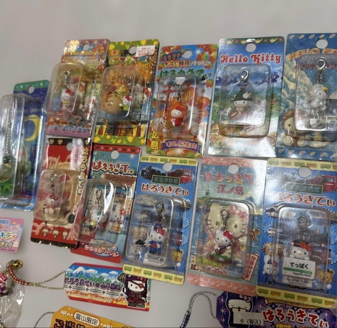 ハローキティ　ご当地　ねつけ　ストラップ　セット　サンリオ
