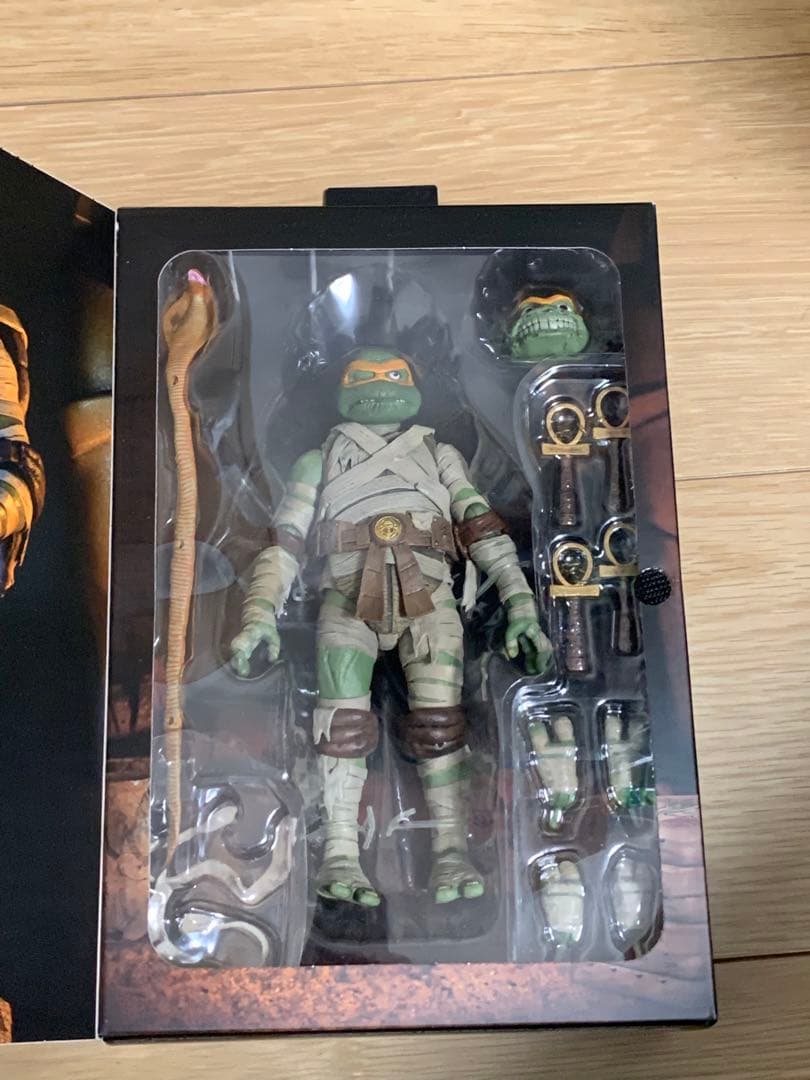 NECA　ザ・マミー　ミュータントタートルズ　ユニバーサルモンスターズ　未開封