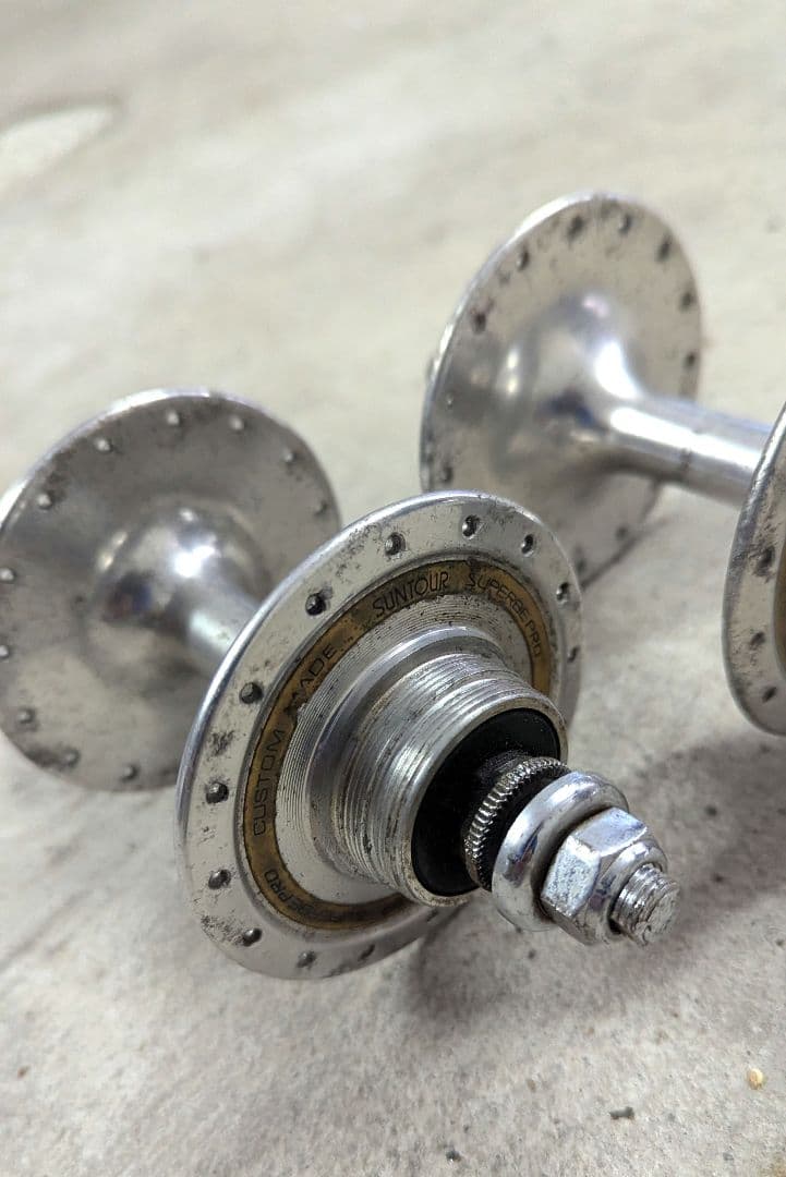 SUNTOUR SUPERBE PRO ハブ前後 競輪　njs