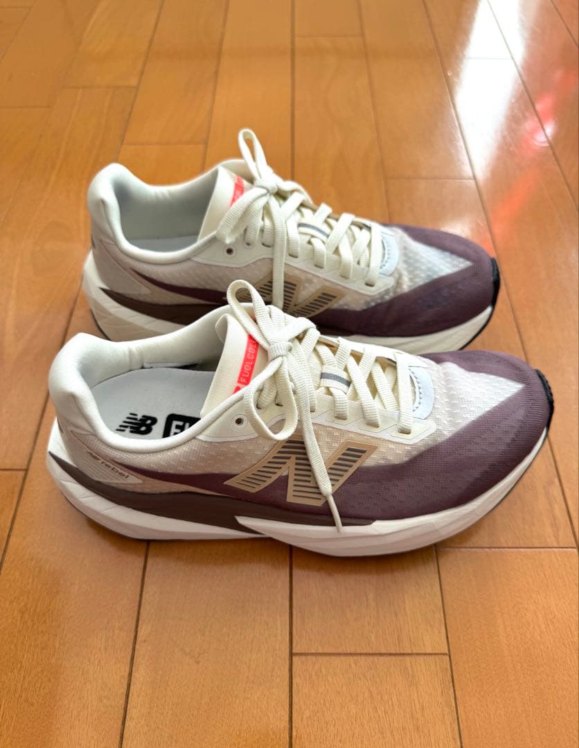 スパイク・シューズ New Balance FuelCell Rebel v5 / 23.5cm