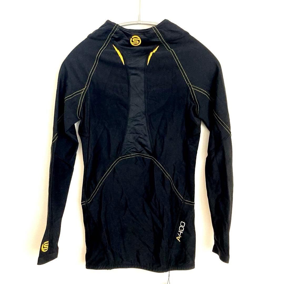 スキンズSKINSコンプレッションTシャツ　長袖トップスシャツ　メンズXS