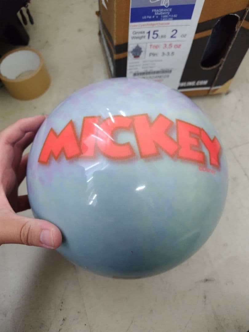 ボウリングボール　ミッキーマウス　15ポンド　新球