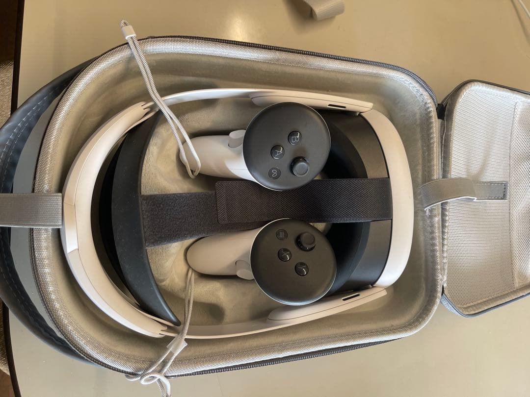 VRヘッドセット512GB 収納ケース付き