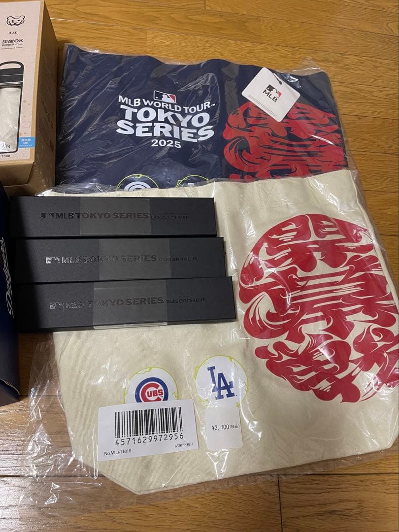 ドジャースファンクラブ記念品セット非売品扇子東京シリーズ大谷翔平選手ユニフォーム