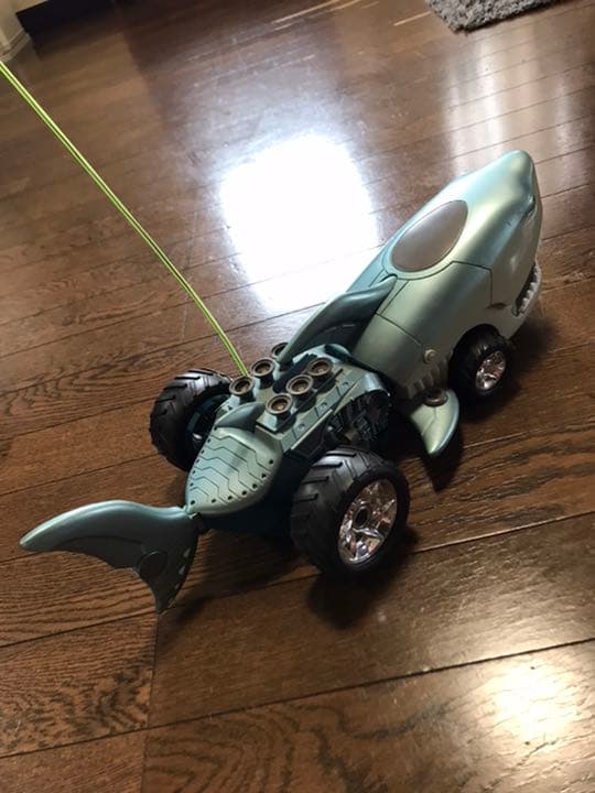 ジョーズカー ラジコンカー