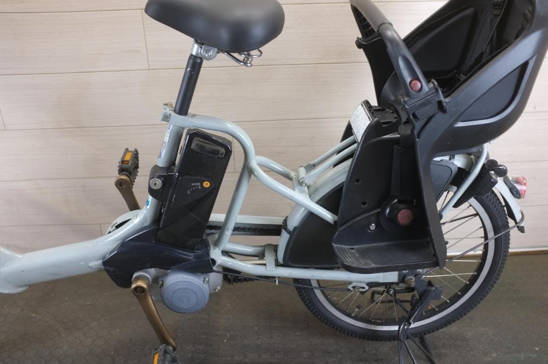 ムギ )ブリヂストBikkeポーラ　20インチ　3段　8.9Ah充電器あり