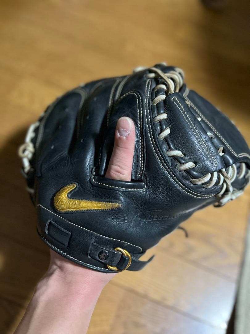 NIKE製 ブラックxベージュ 城島健司選手限定モデル 軟式 キャッチャーミット