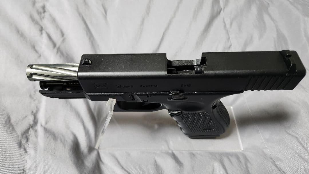東京マルイ ガスブローバック GLOCK 19 Gen.4 グロック19