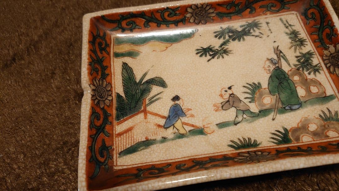 古九谷　九谷焼　角皿　色絵　唐人　江戸期　１客