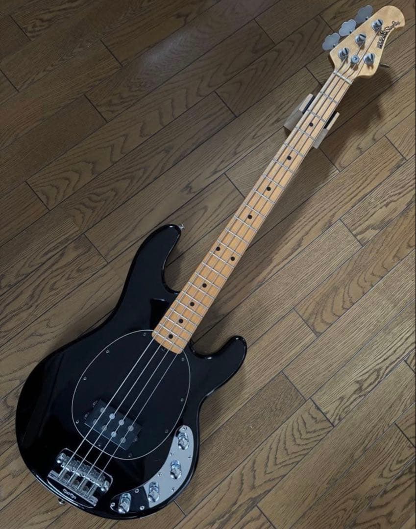 ベース MUSIC MAN STINGRAY EX