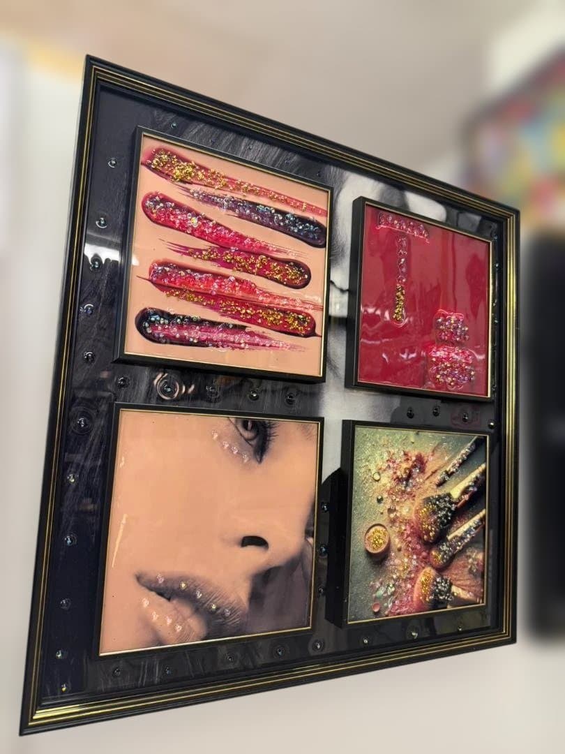 アートパネル　水晶絵　レッド　コスメ　ピンク　美容　キラキラ　赤　壁掛け　額