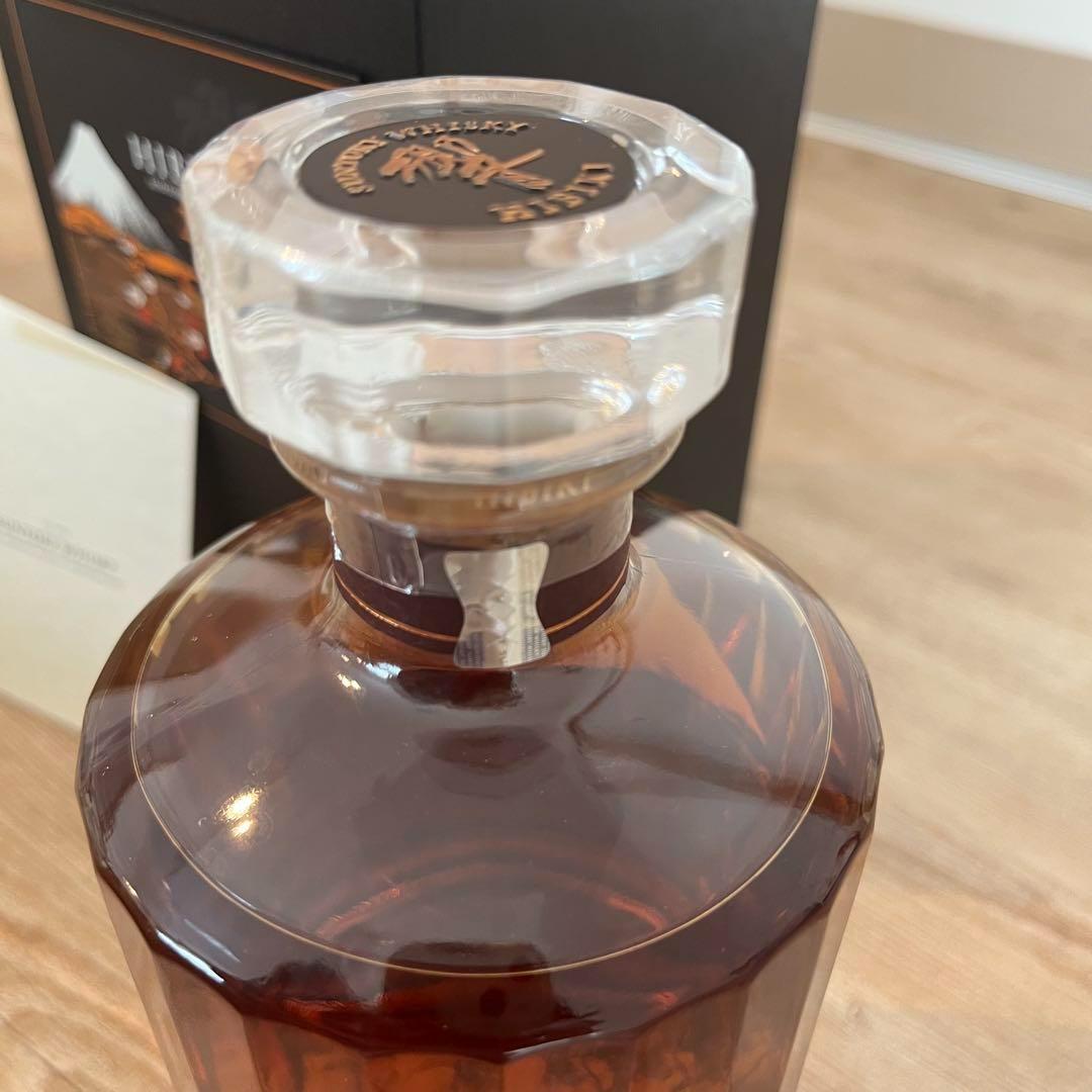 新品未開封 響21年 花鳥風月意匠ボトル　免税店限定　サントリー　ウィスキー