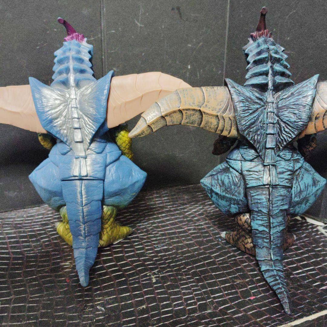 SEA確認画像ウルトラ怪獣旧型ソフビリドリアスと愉快な仲間達