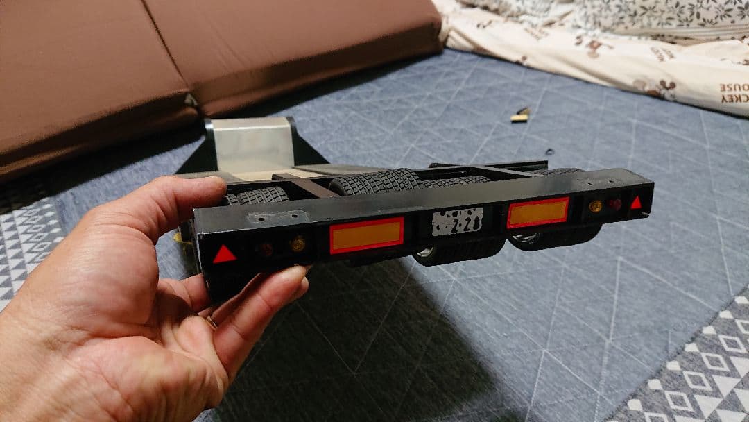 タミヤ　1/14 トレーラーラジコン　16輪低床台車