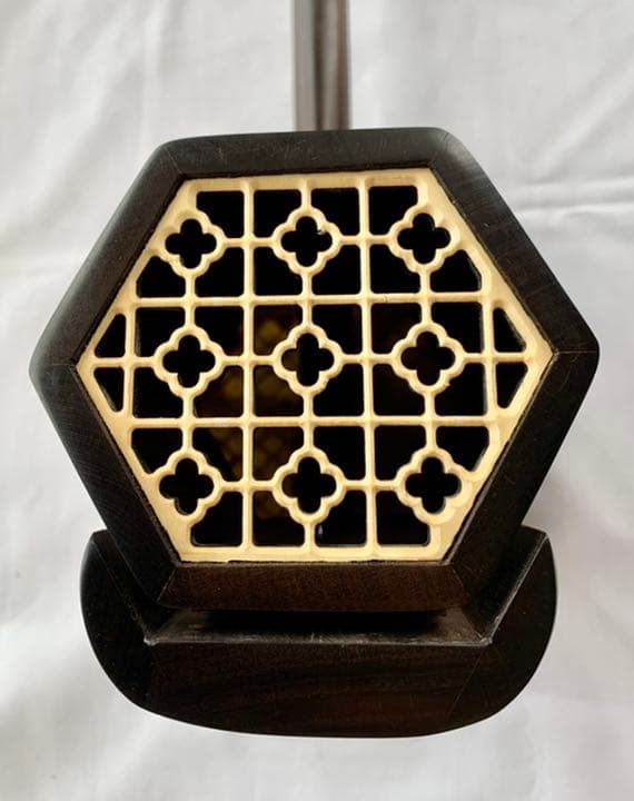 国際コンクールの二胡製作優秀者万菊根作った老紅木二泉二胡　値下げました‼️