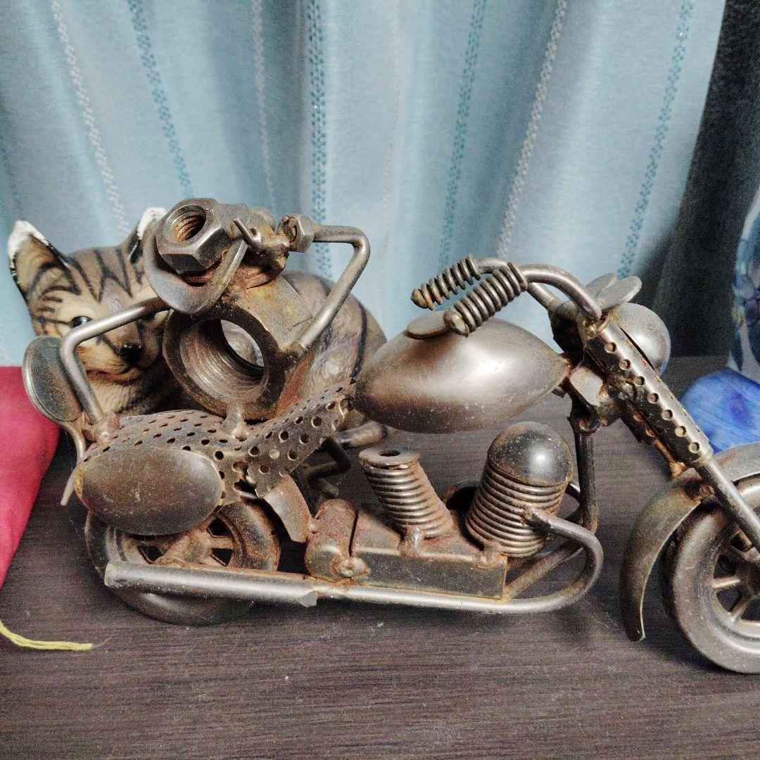 金属製バイクアート 猫とキャラクター付き