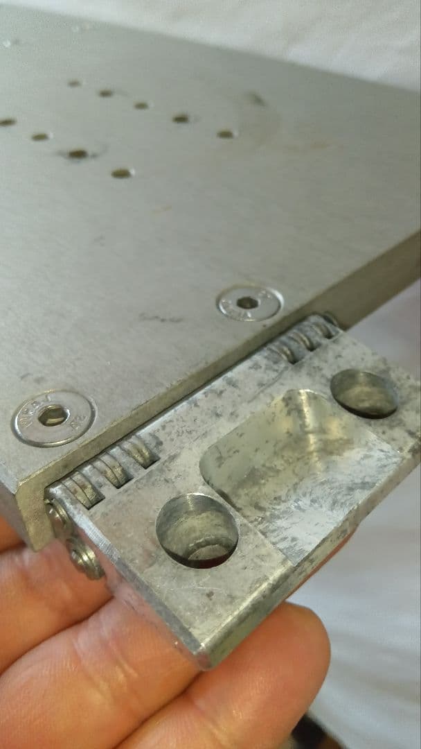 IRON ROCK PLATE　 アイアンロック　プレート　アルペンスノーボード