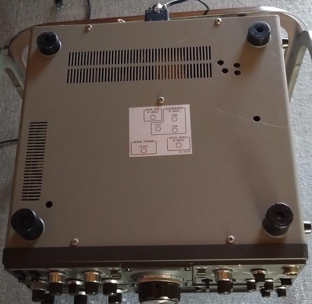 TRIO　トリオ　SSB トランシーバー　TS-830V 無線機