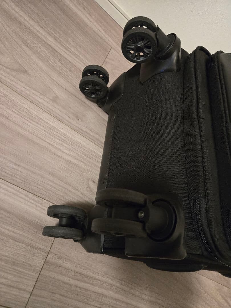 ZERO HALLIBURTON 黒 機内持込みサイズ キャリーケース