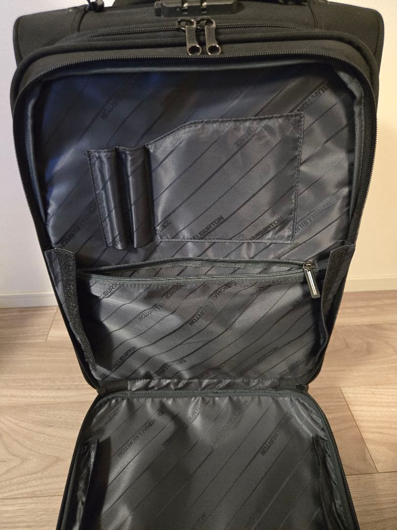 ZERO HALLIBURTON 黒 機内持込みサイズ キャリーケース