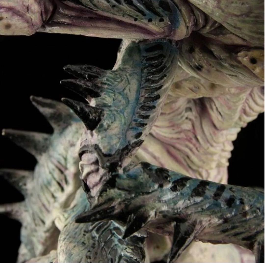 アントラー 「ウルトラマン」 KAIJU REMIX SERIES