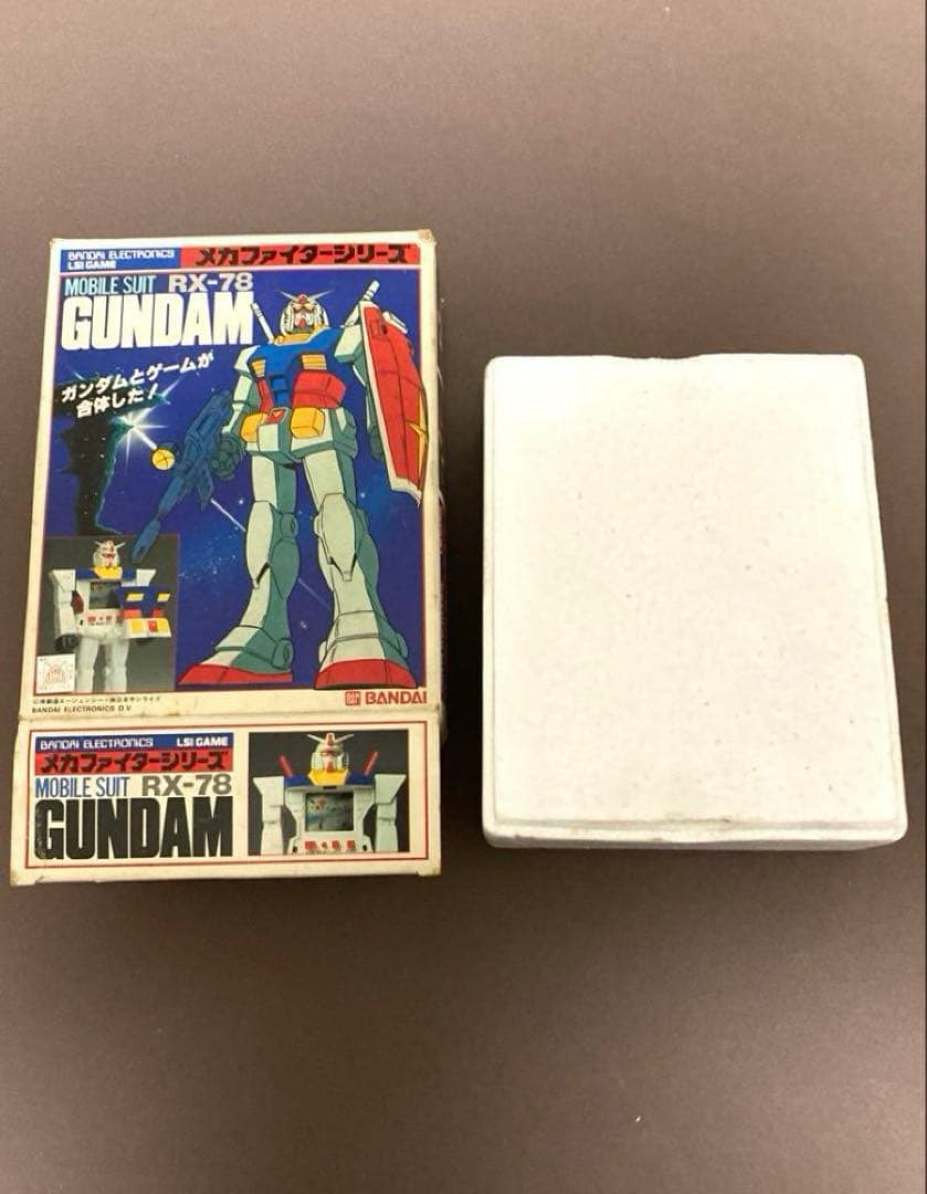 ロボット Gundam RX-78-2 LCD Game 1983 Working