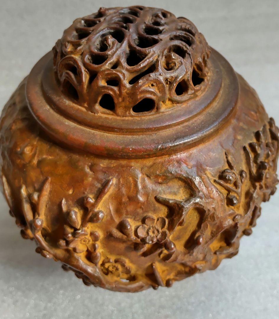 銅製 梅図　香炉