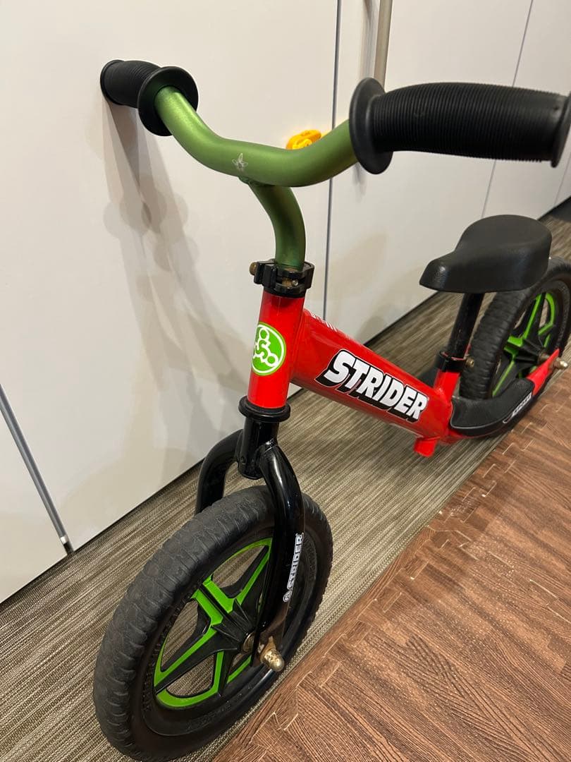 STRIDER SPORTS バランスバイク 赤 ハンドルカスタム