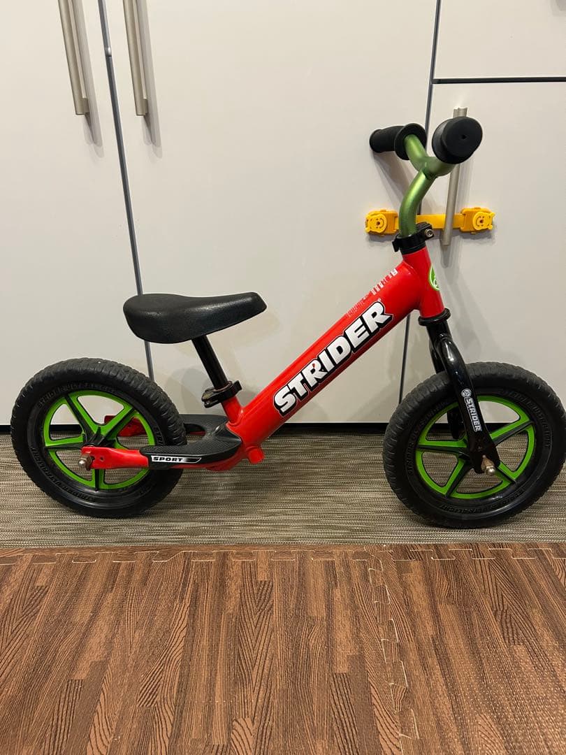 STRIDER SPORTS バランスバイク 赤 ハンドルカスタム