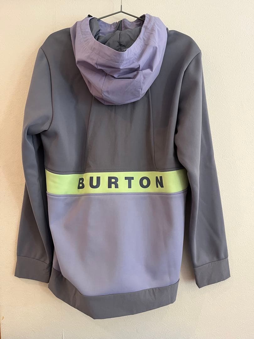 Burton 撥水パーカー スノーボードウェア　ジップアップパーカー 新品同様