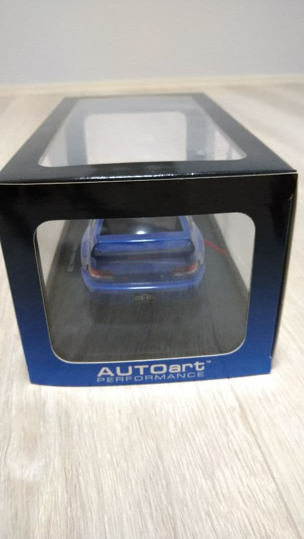 AUTOart　1/18 SUBARU インプレッサ22b STi ミニカー