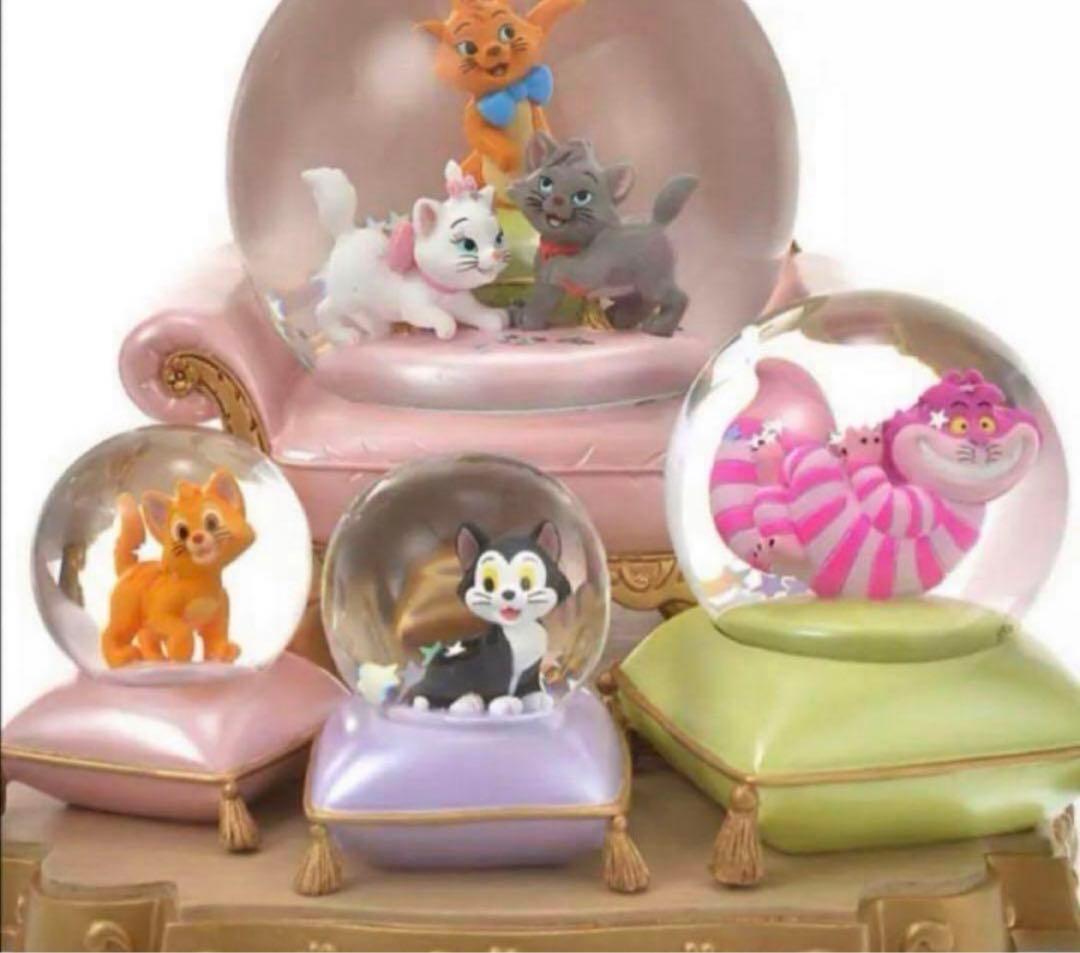 ディズニー☆猫キャラクター☆大きなスノードーム（ラスト1点）