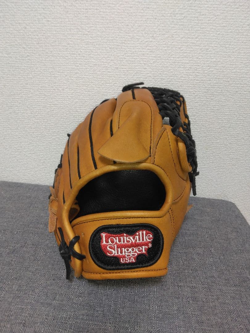 ルイスビルスラッガー一般軟式　オールラウンド兼ピッチャー　アメリカ国土型ラベル