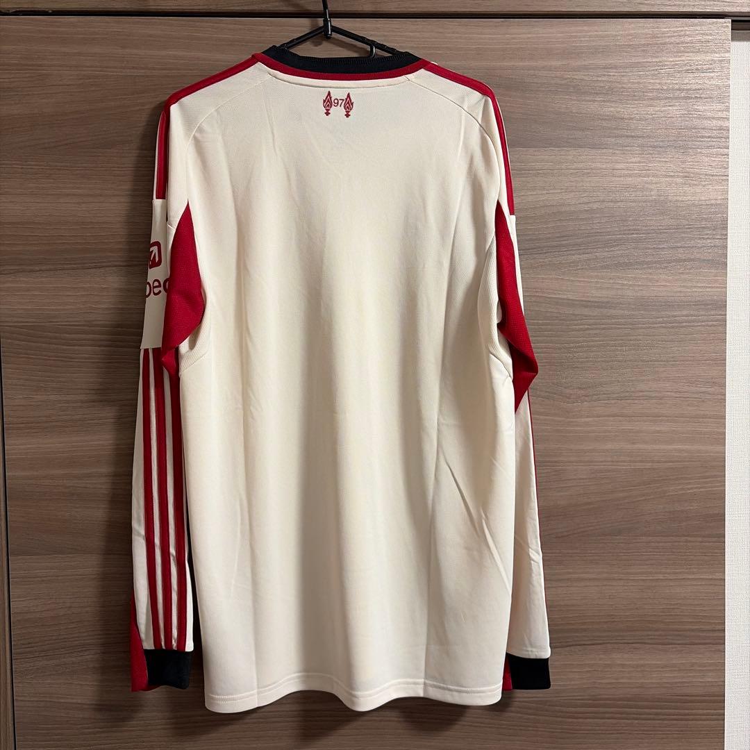Liverpool FC XL アウェーユニフォーム　レプリカ　新品タグ付き