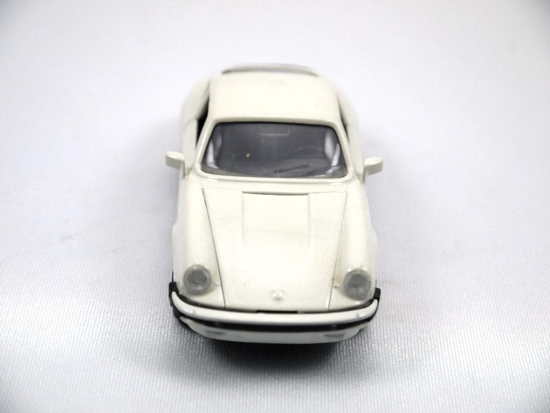 1/43 NZG Modelle #261 ポルシェ カレラ3.2