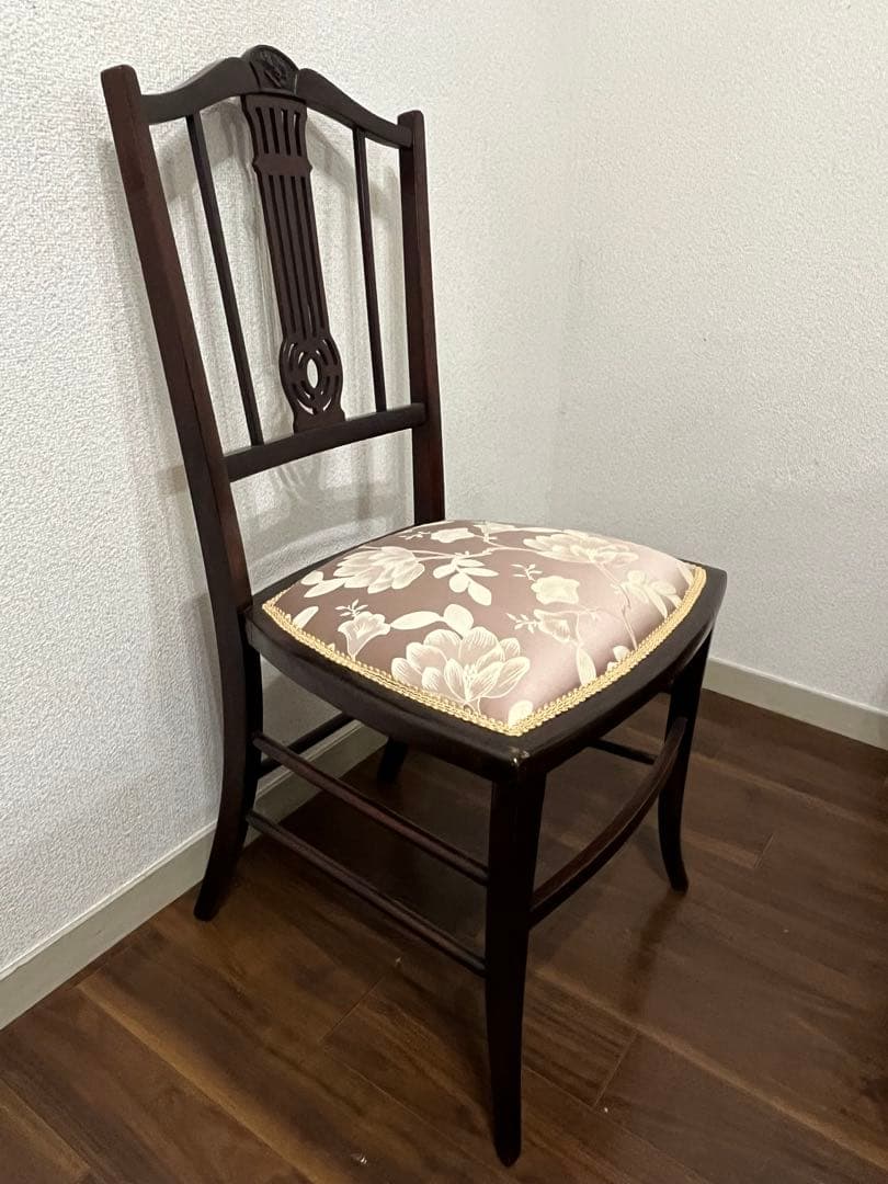 西洋家具 木製椅子 花柄クッション　※1脚での価格①