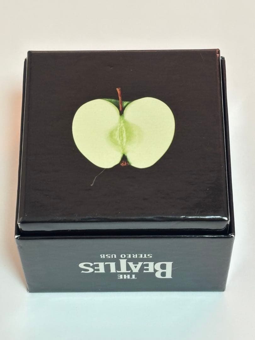 ザ・ビートルズBOX(限定生産品)(USBメモリ)