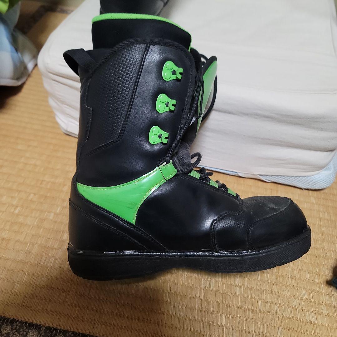 JOYride スノーボードブーツ 黒と緑