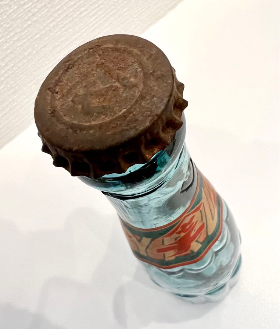 アンティーク　イチゴ水瓶　型吹きガラス　昭和初期　蓋・ラベル有り　希少